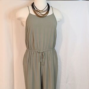 Cute Olive Green Jumper - Juniors Size medium! Cute Waist Detail.